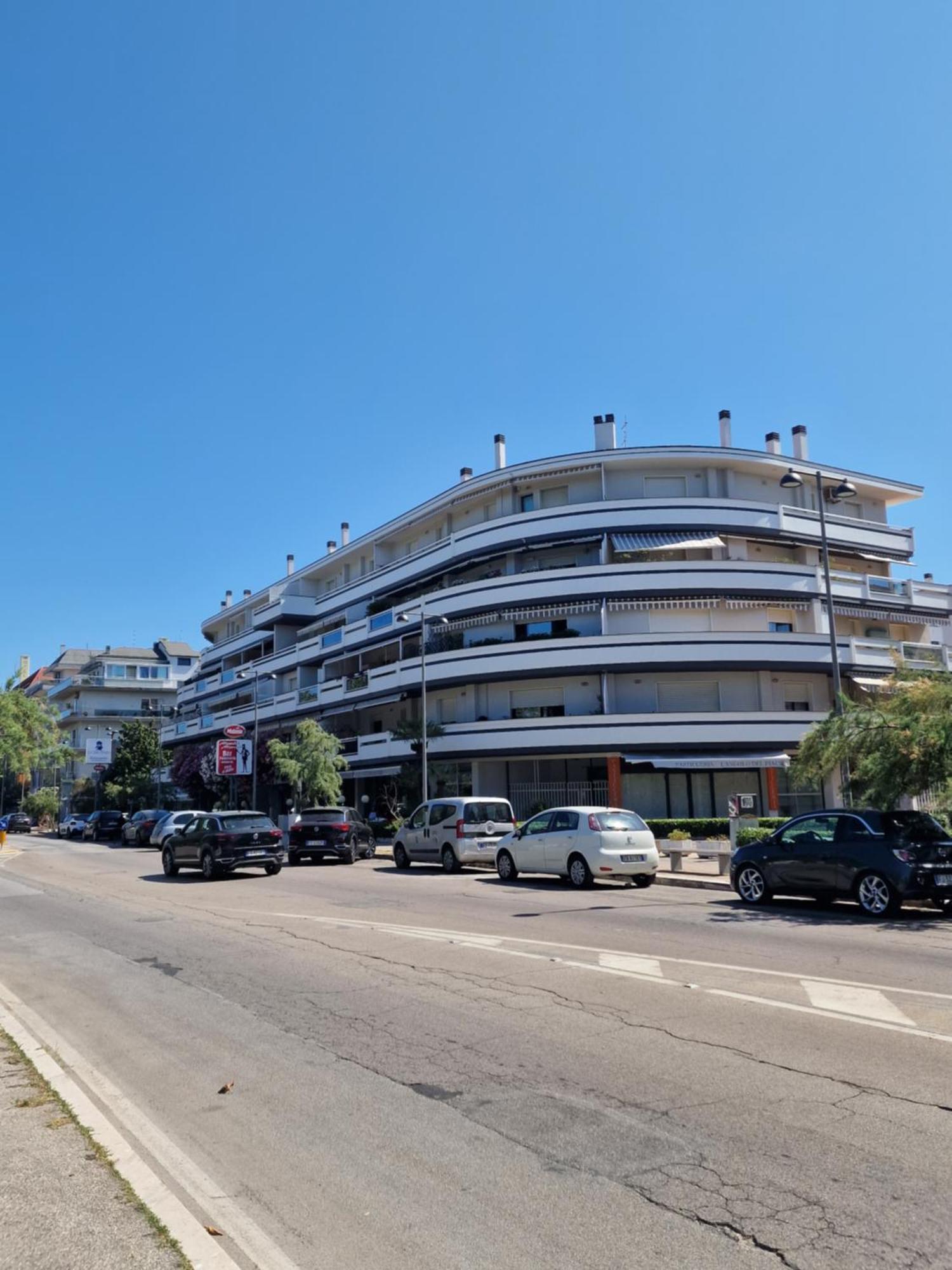 Tramonti Apartments Pescara Exterior foto